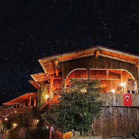 Menzara & Restaurant * Sapanca
