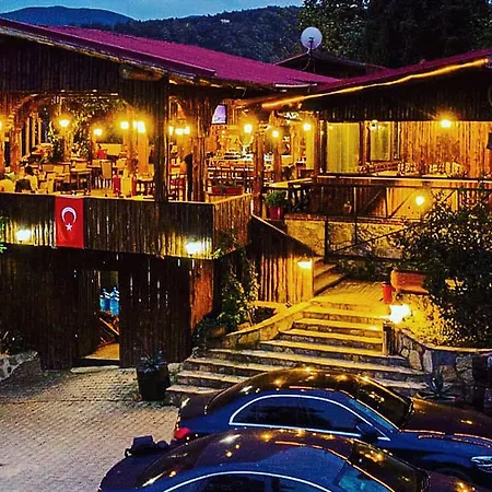 Menzara & Restaurant *