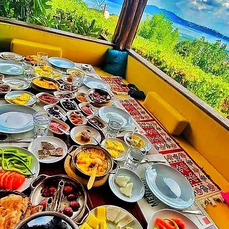 Menzara & Restaurant Sapanca